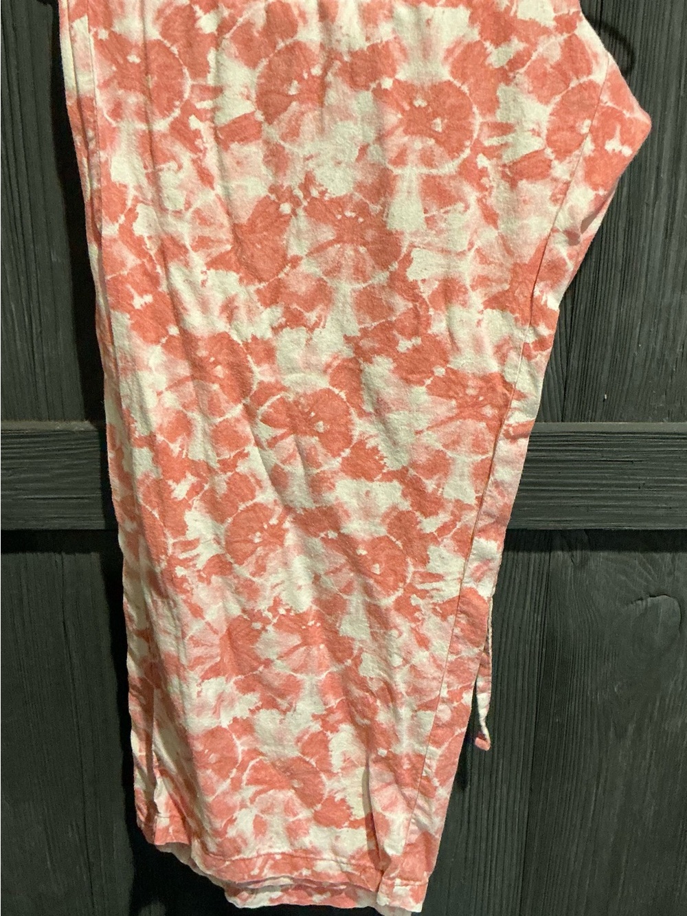 Old Navy Coral and White Tie-Dye Midi Skirt